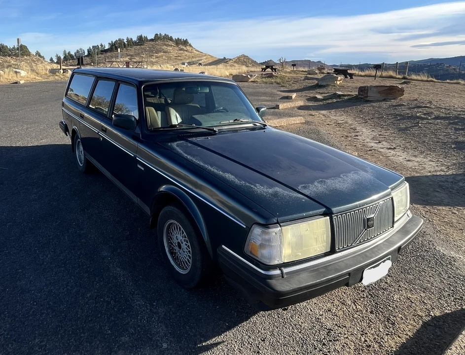 1993 Volvo 200 Series - Image 3 of 11