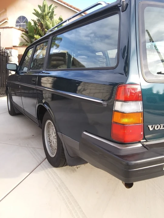 1993 Volvo 200 Series - Image 11 of 21