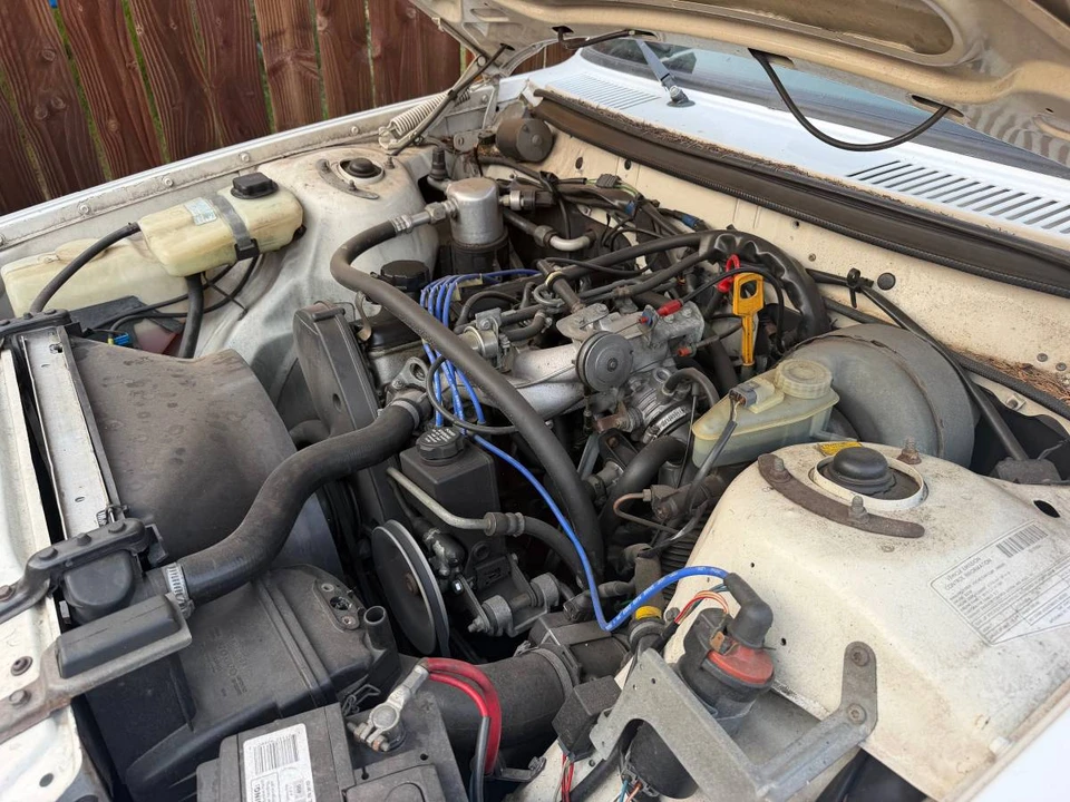 1993 Volvo 245 - Image 6 of 6