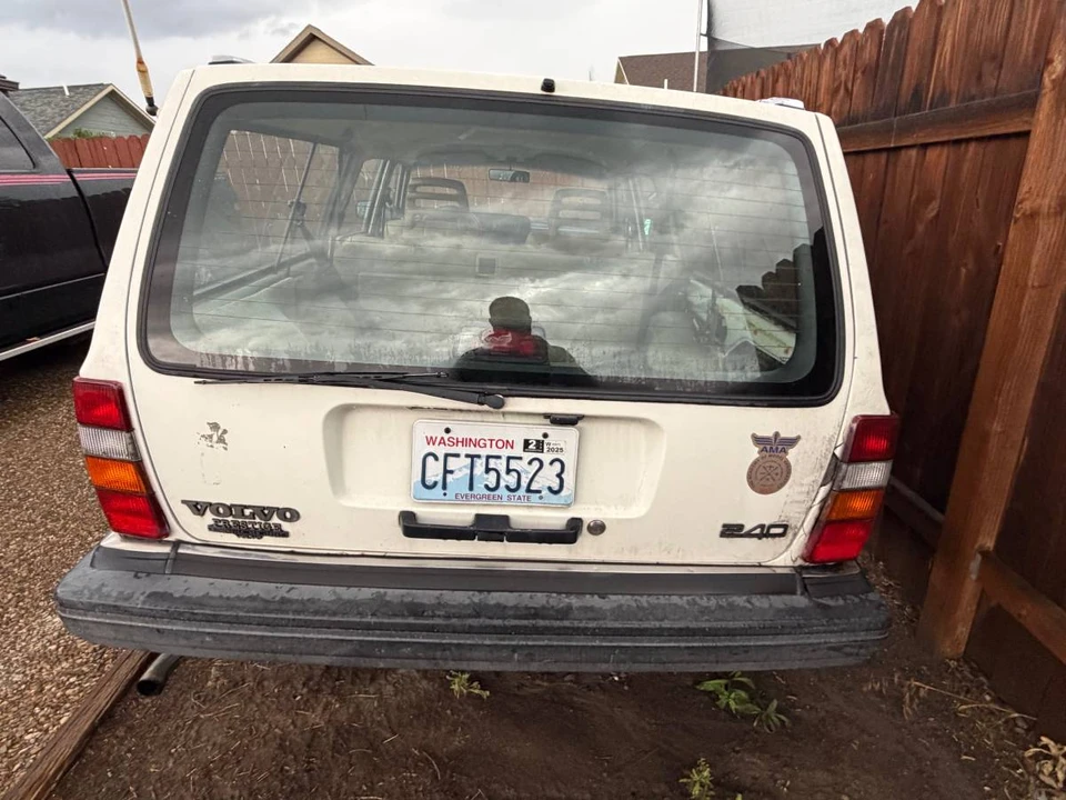 1993 Volvo 245 - Image 3 of 6
