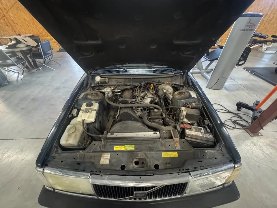1993 Volvo 245 - Image 11 of 19