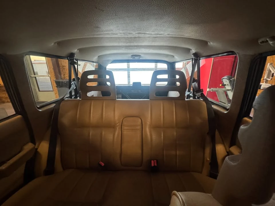 1993 Volvo 245 - Image 10 of 19