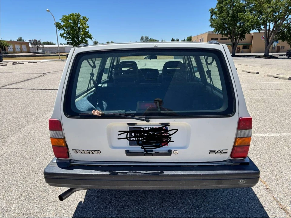 1993 Volvo 200 Series - Image 4 of 5