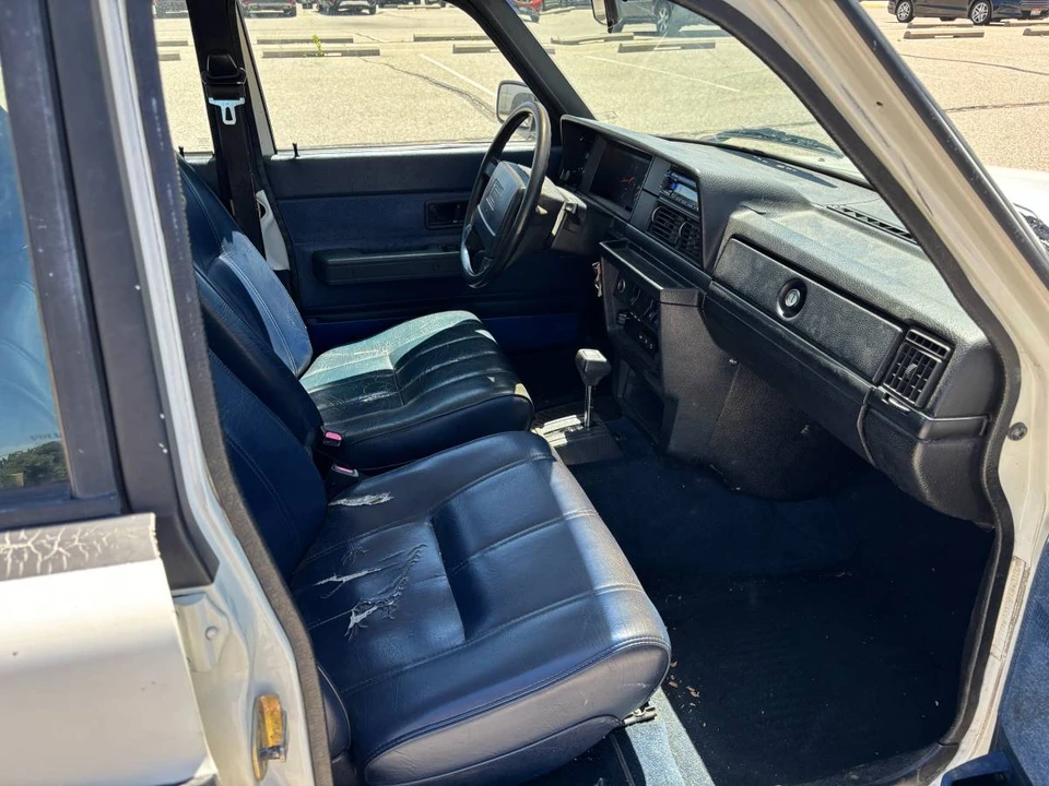 1993 Volvo 200 Series - Image 3 of 5