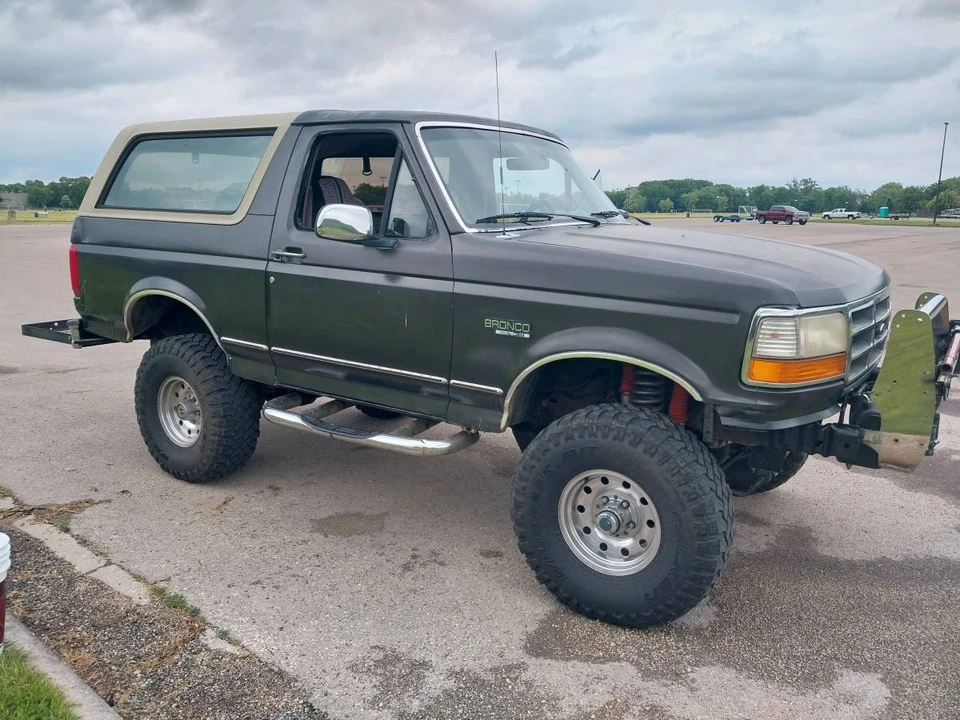 1993 Ford Bronco 5th Gen - Image 8 of 8