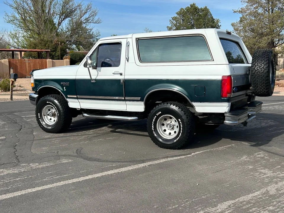 1993 Ford Bronco 5th Gen - Image 4 of 21