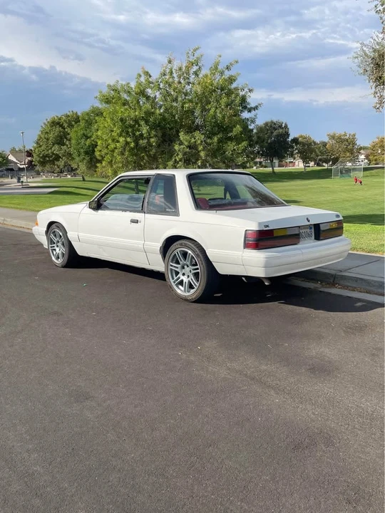 1993 Ford Mustang 3rd Gen - Image 2 of 10