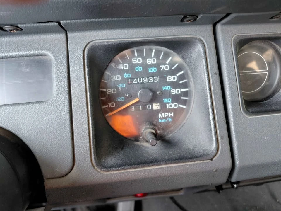 1993 Jeep YJ Wrangler - Image 5 of 5