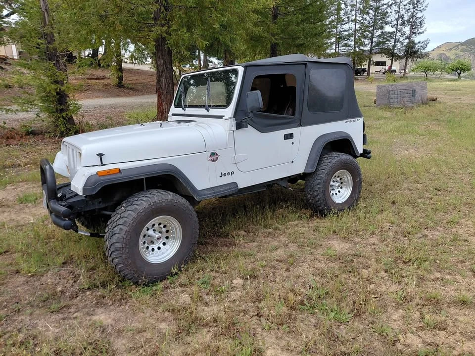 1993 Jeep YJ Wrangler - Image 2 of 5