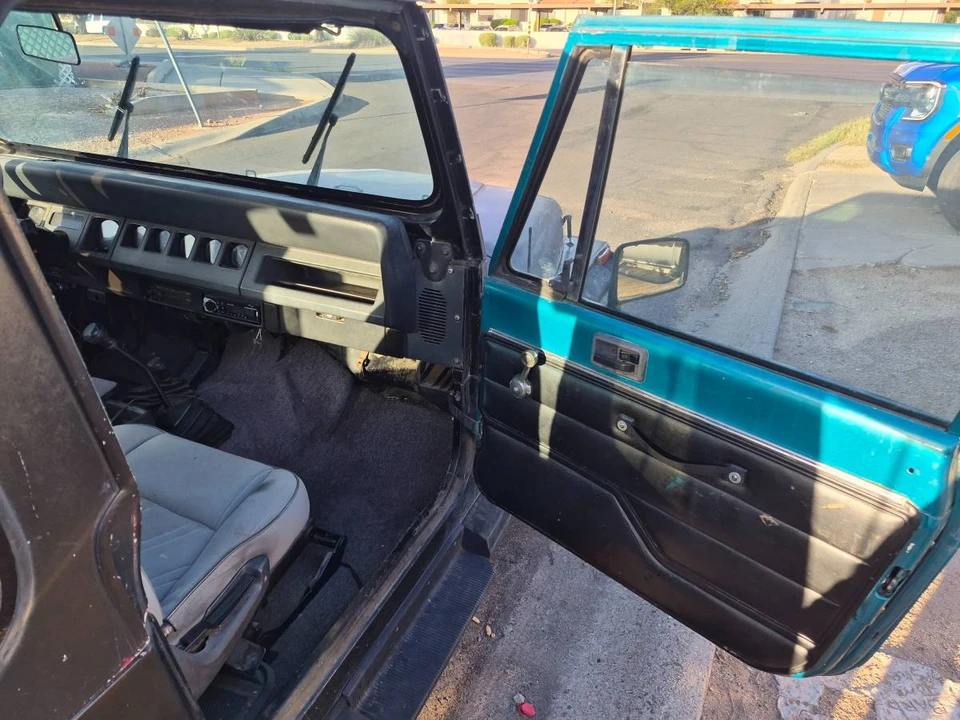1993 Jeep YJ Wrangler - Image 7 of 11