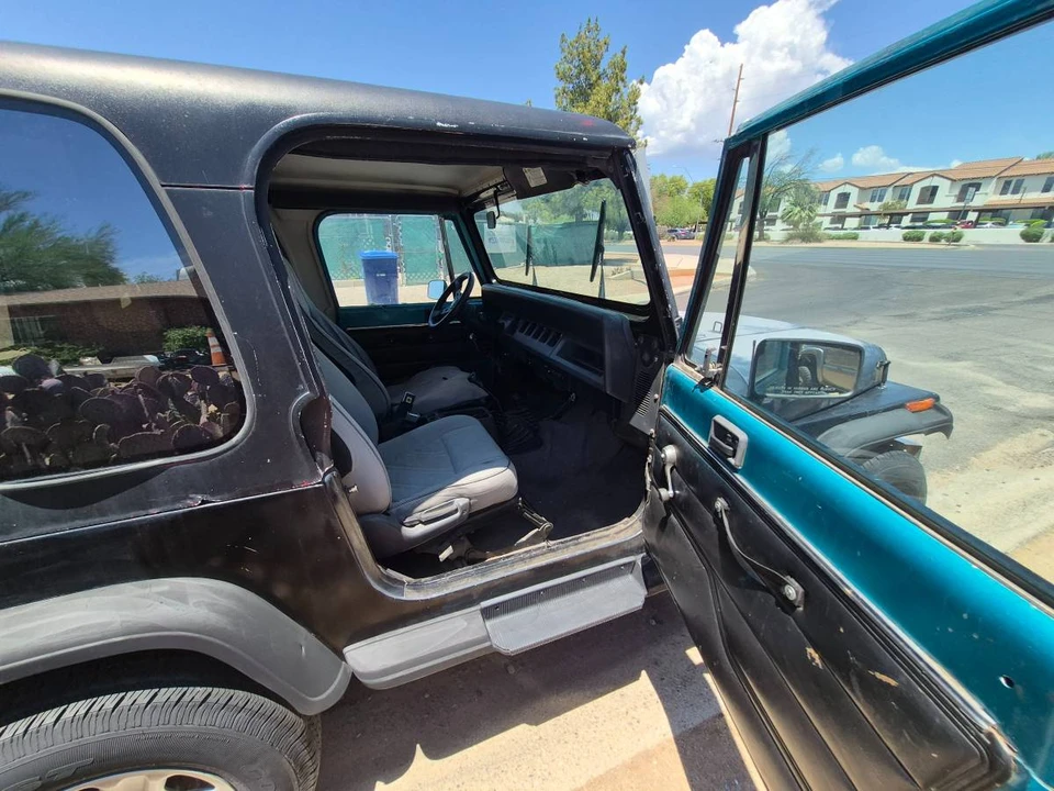 1993 Jeep YJ Wrangler - Image 5 of 9
