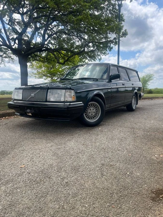 1993 Volvo 245 - Image 9 of 23