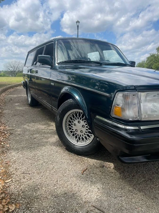 1993 Volvo 245 - Image 5 of 23