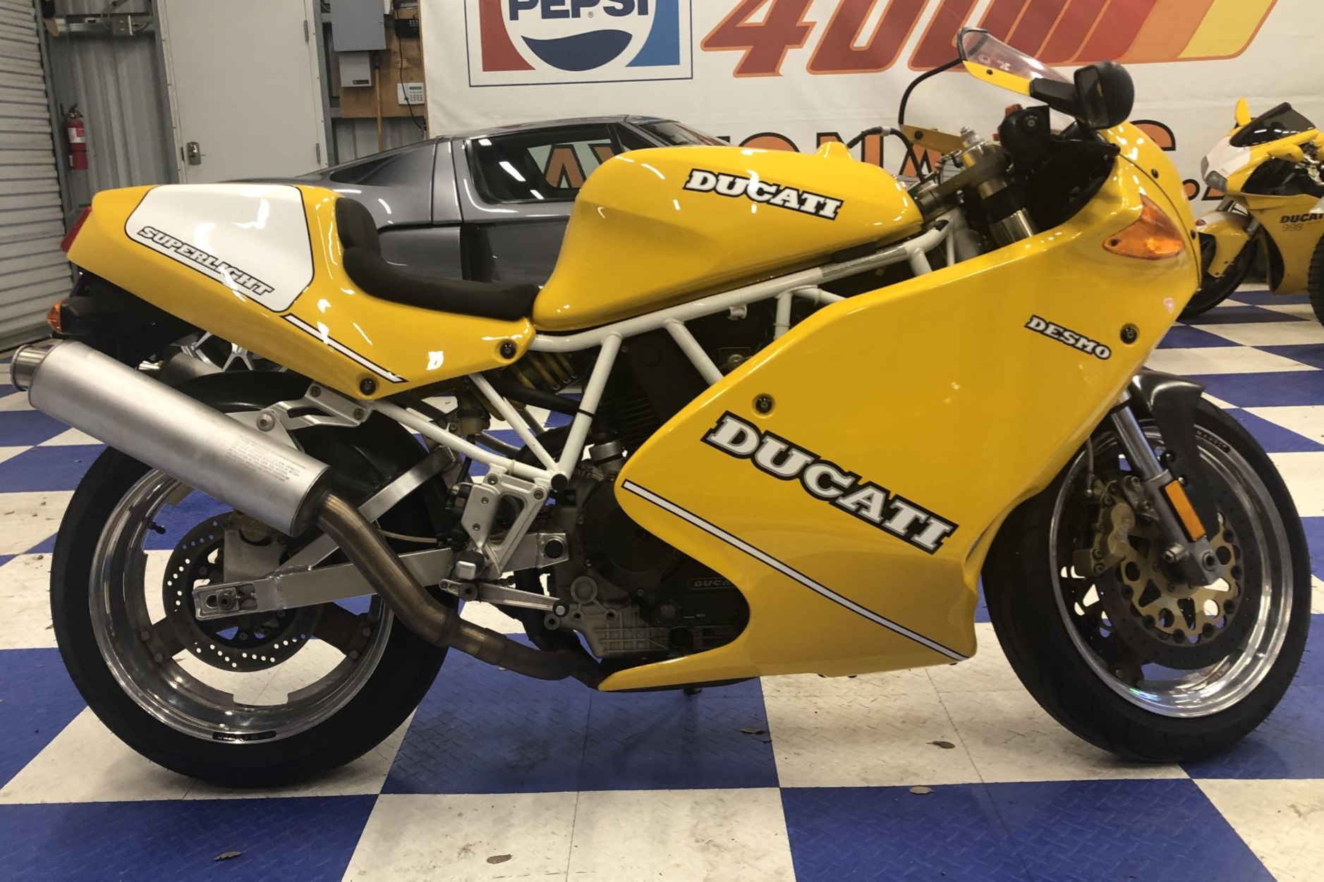 1993 Ducati 900 Superlight