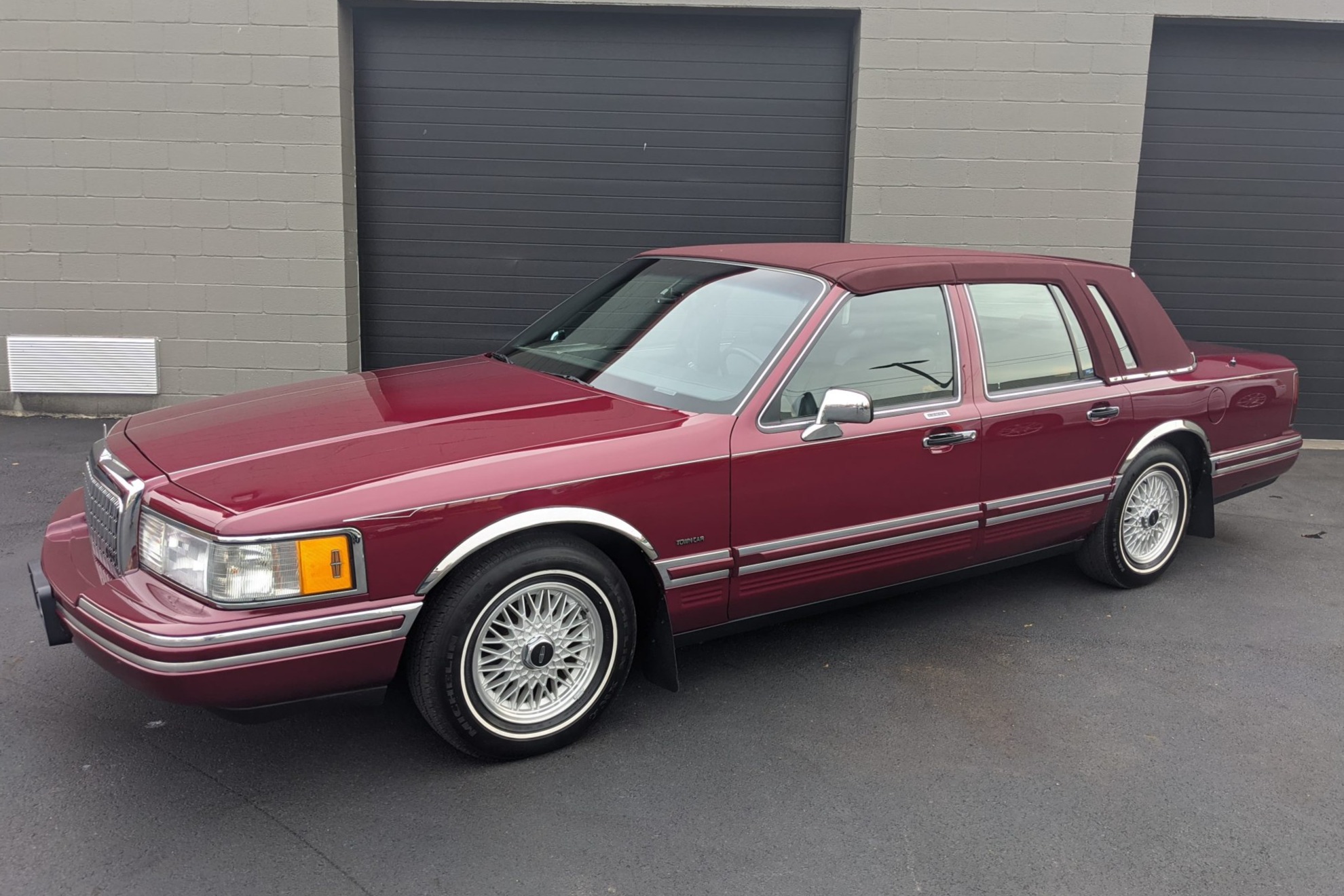 950-Mile 1993 Lincoln Town Car Executive