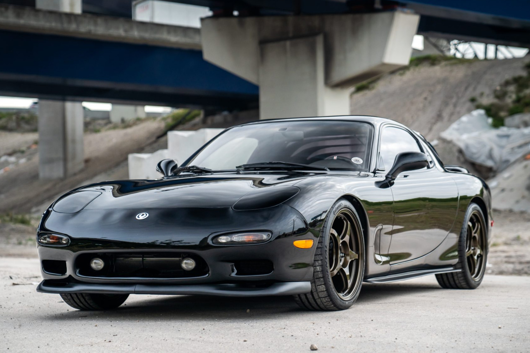 Modified 1993 Mazda RX-7 R1 5-Speed