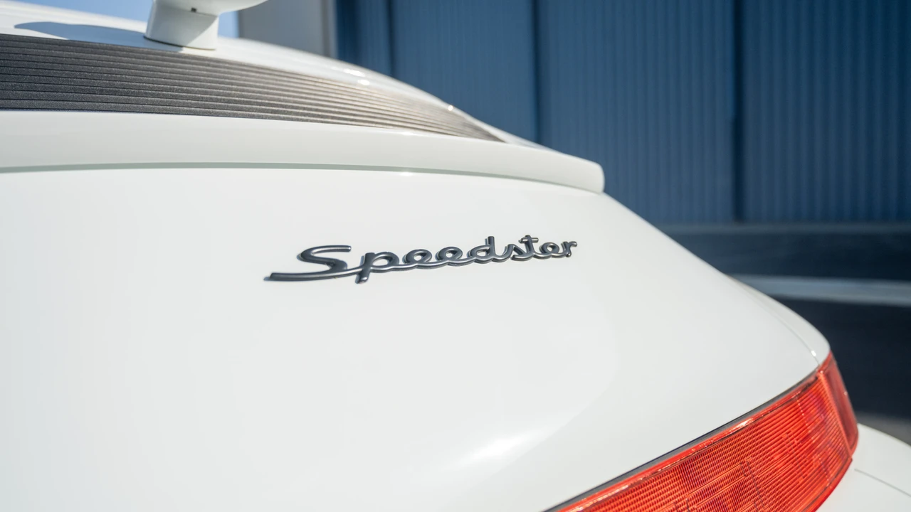 1994 Porsche 964 Speedster - Image 27 of 31