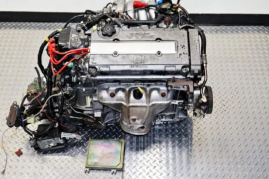 Acura B18C 1.8L DOHC VTEC Engine with LSD Y21 5-Speed Manual Complete Swap