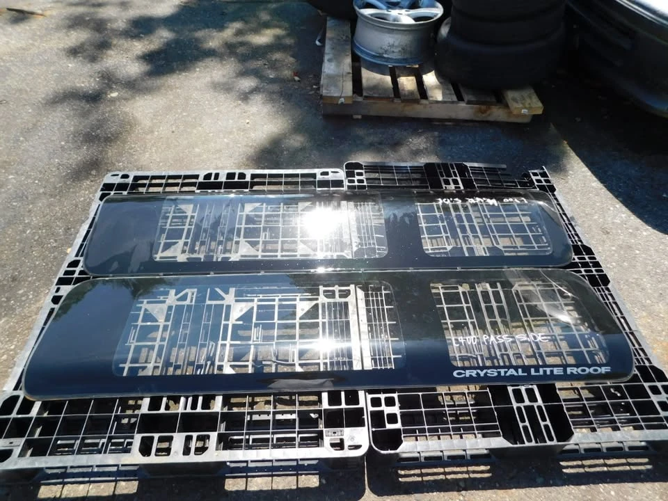 1994 Parts & Memorabilia Bodywork - Image 5 of 8