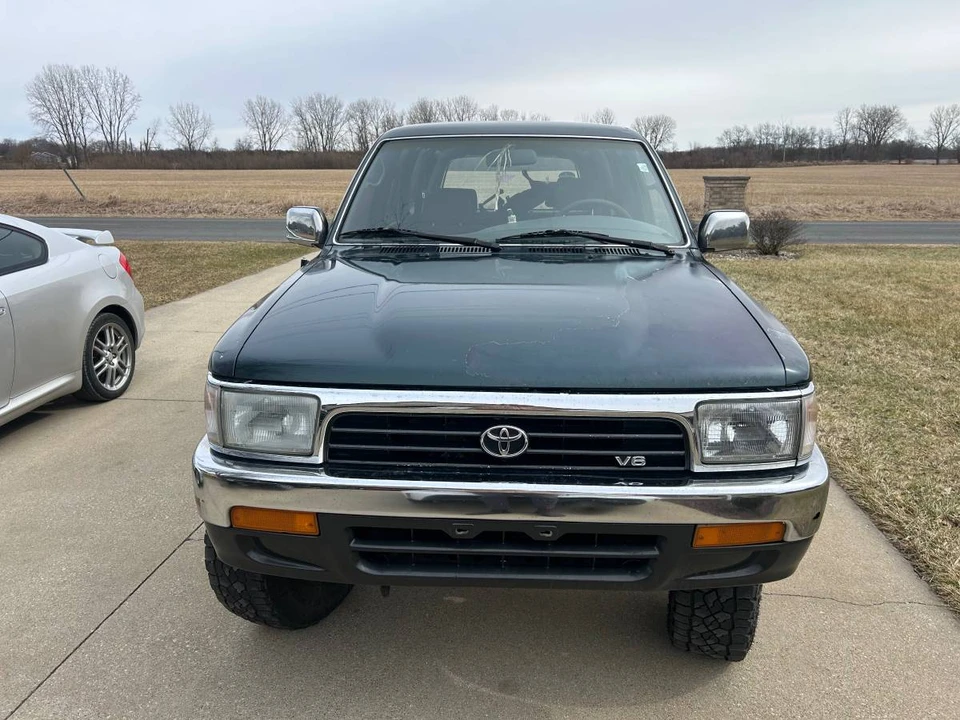 1994 Toyota 4Runner 2nd Gen - Image 2 of 9