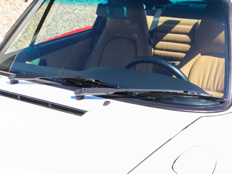 1994 Porsche 964 Carrera - Image 13 of 31