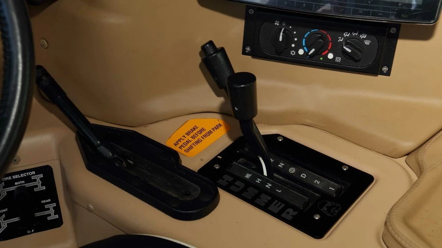 1994 AM General Hummer - Image 27 of 31