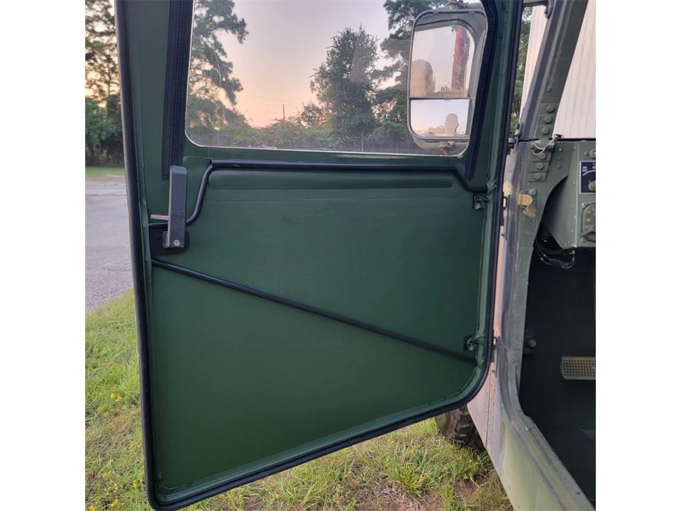 1994 AM General Hummer - Image 19 of 31