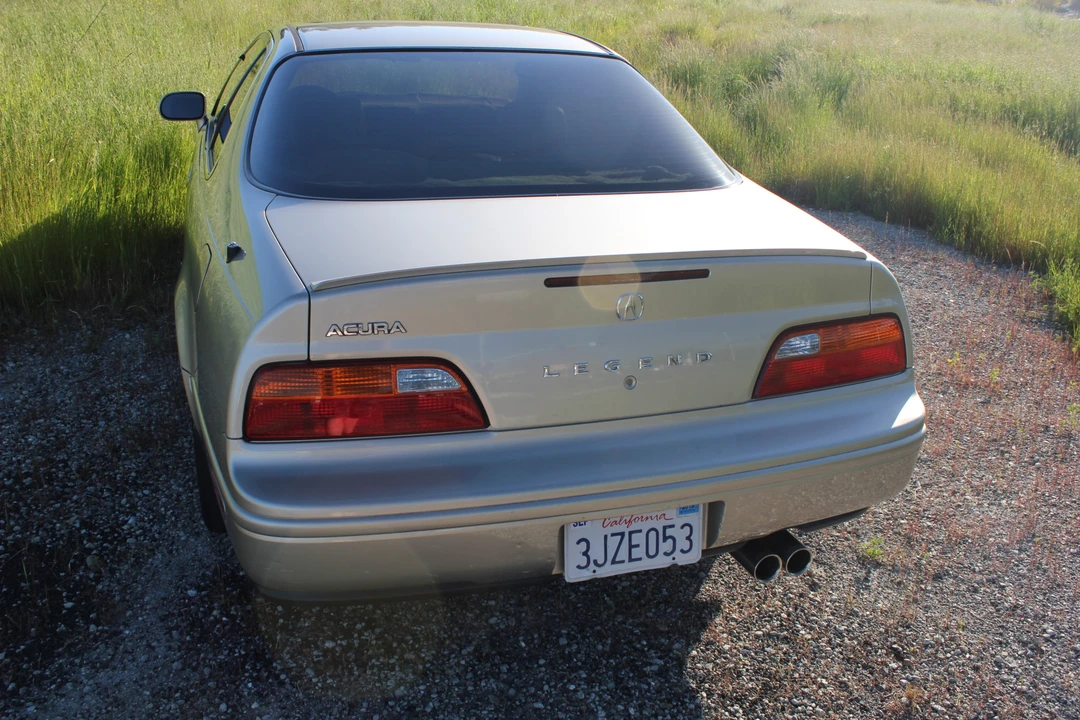 1994 Acura Legend 2nd Gen - Image 11 of 31