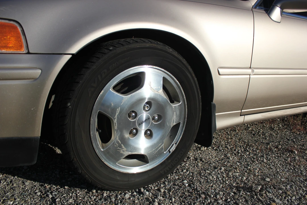 1994 Acura Legend 2nd Gen - Image 26 of 31