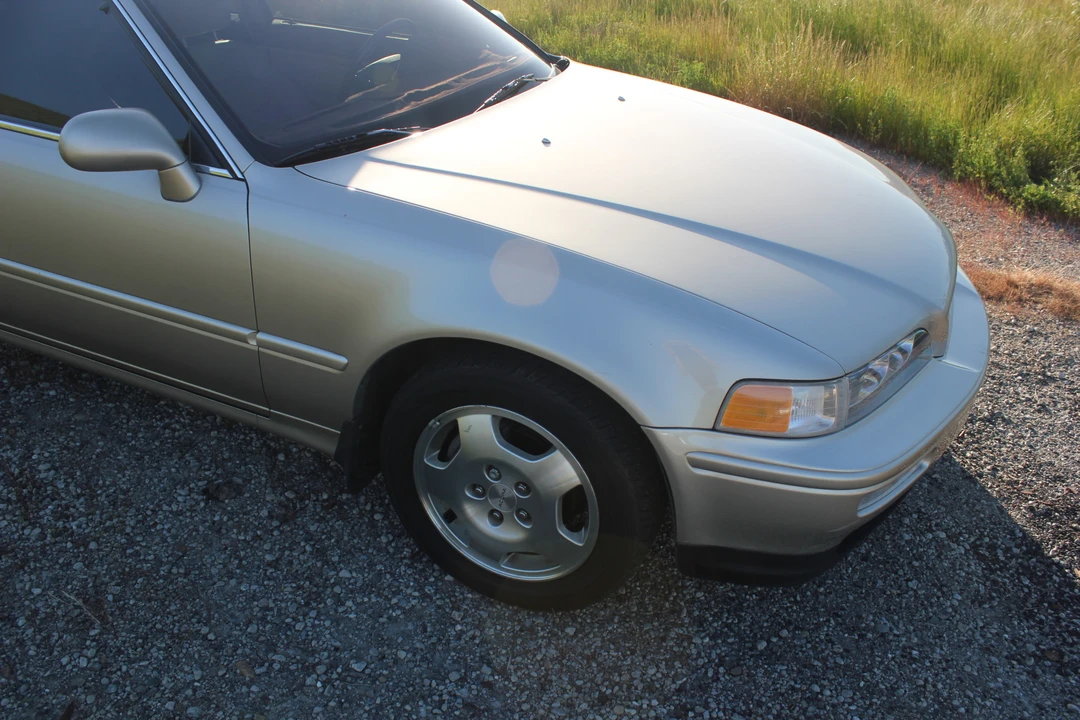 1994 Acura Legend 2nd Gen - Image 16 of 31