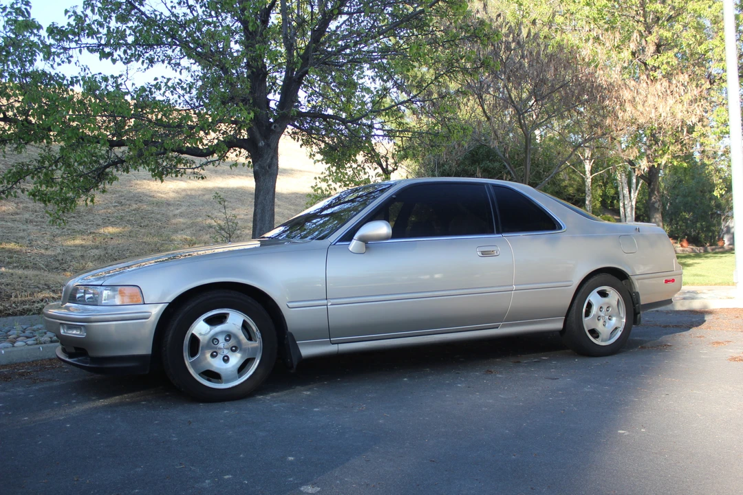 1994 Acura Legend 2nd Gen - Image 2 of 31