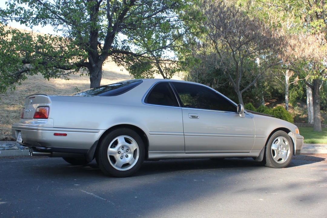 1994 Acura Legend 2nd Gen - Image 8 of 31