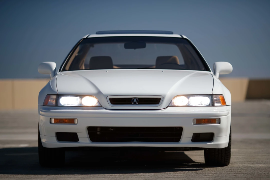 1994 Acura Legend 2nd Gen - Image 28 of 31