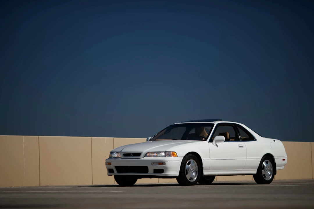 1994 Acura Legend 2nd Gen - Image 9 of 31