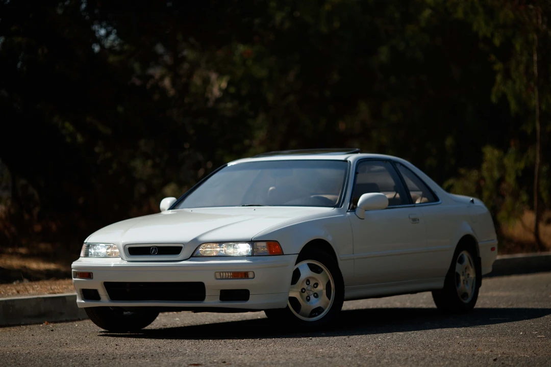 1994 Acura Legend 2nd Gen - Image 4 of 31