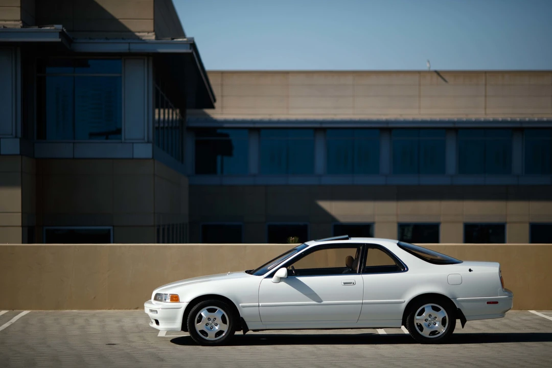 1994 Acura Legend 2nd Gen - Image 11 of 31