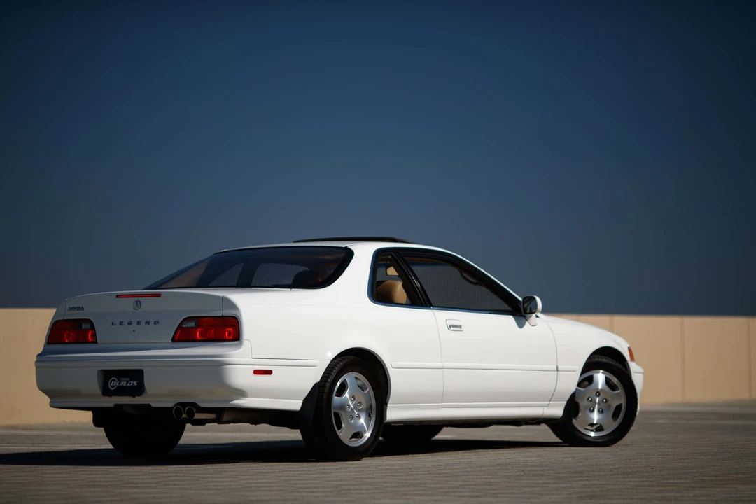 1994 Acura Legend 2nd Gen - Image 24 of 31