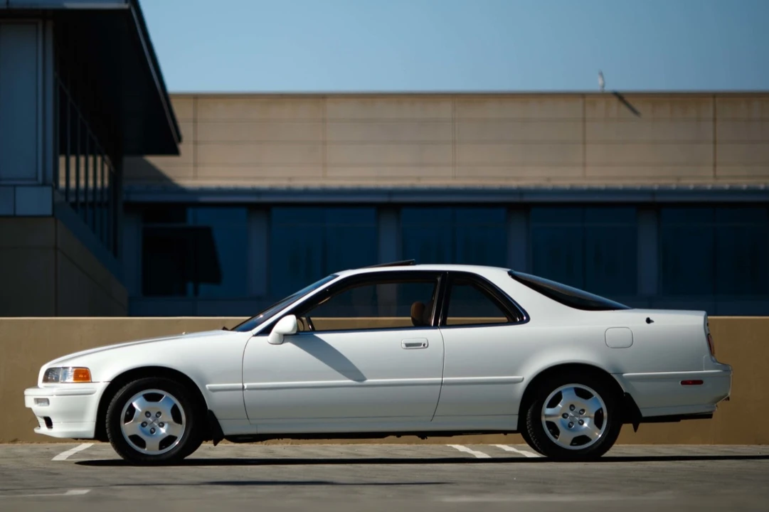 1994 Acura Legend 2nd Gen - Image 12 of 31
