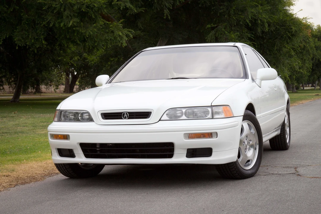 1994 Acura Legend 2nd Gen - Image 2 of 31