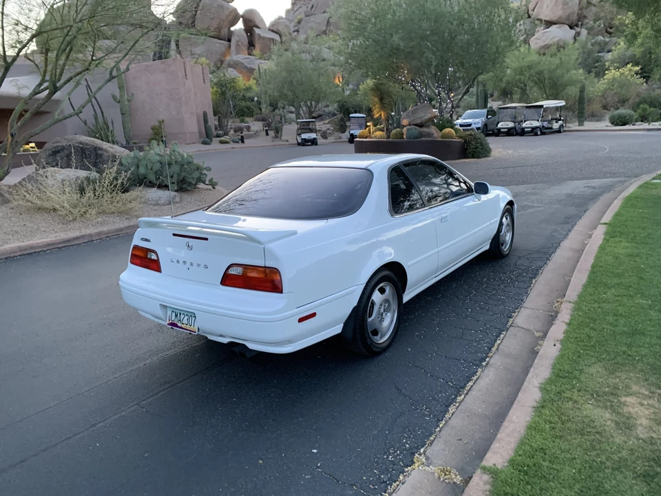 1994 Acura Legend 2nd Gen - Image 25 of 31