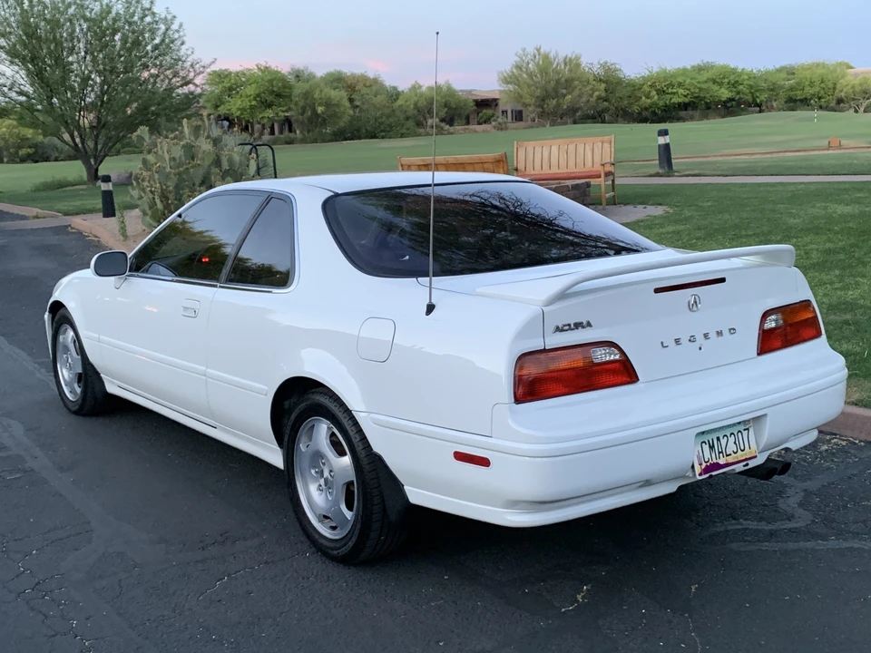 1994 Acura Legend 2nd Gen - Image 18 of 31