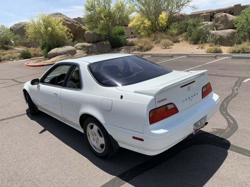 1994 Acura Legend 2nd Gen - Image 19 of 31