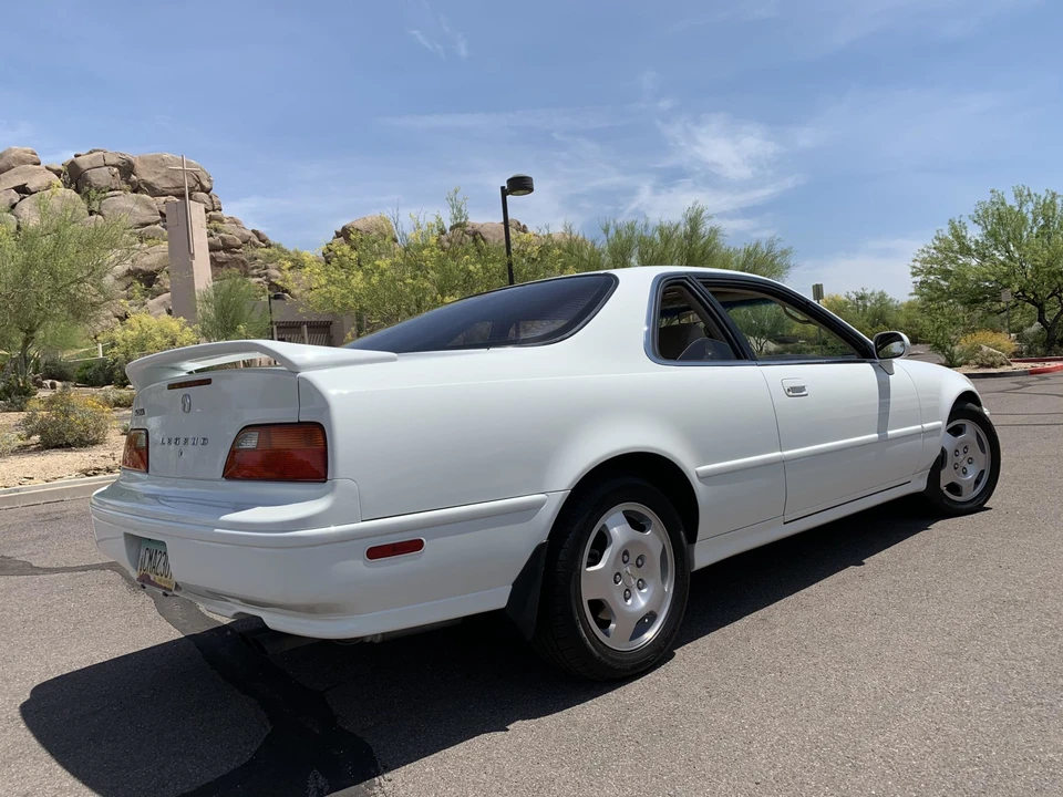 1994 Acura Legend 2nd Gen - Image 23 of 31