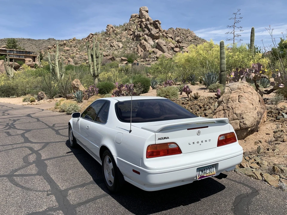 1994 Acura Legend 2nd Gen - Image 21 of 31