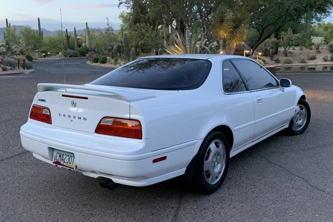 1994 Acura Legend 2nd Gen - Image 24 of 31