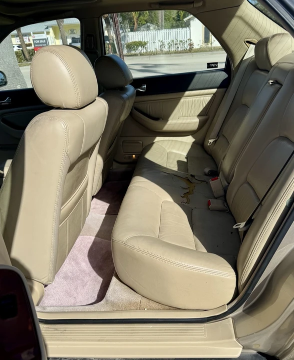 1994 Acura Legend 2nd Gen - Image 4 of 10