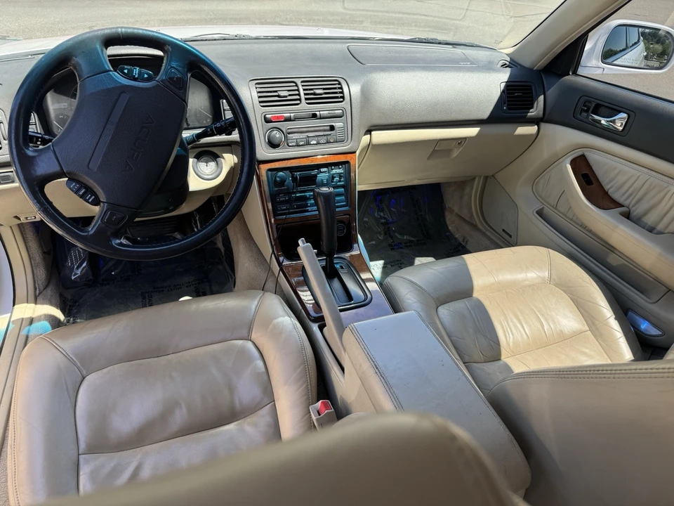 1994 Acura Legend 2nd Gen - Image 12 of 31
