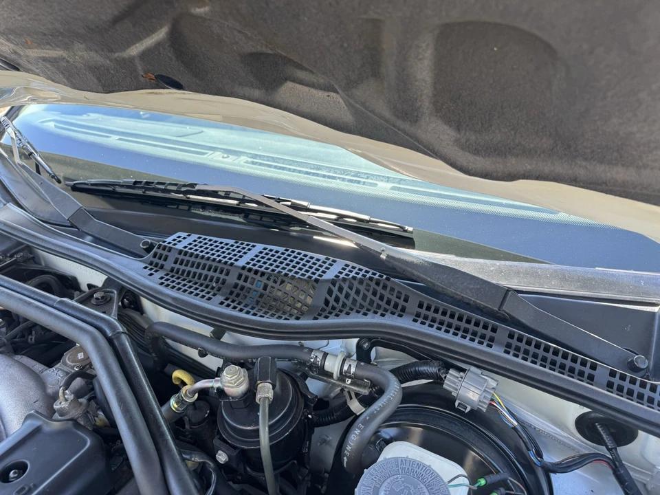 1994 Acura Legend 2nd Gen - Image 10 of 31