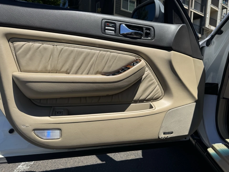 1994 Acura Legend 2nd Gen - Image 13 of 31