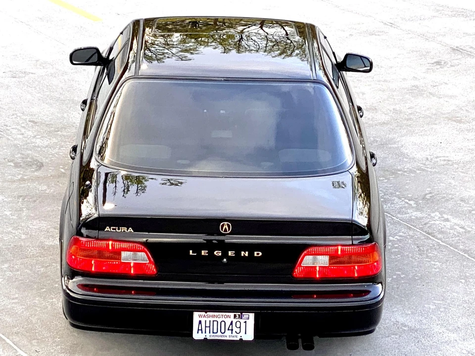 1994 Acura Legend 2nd Gen - Image 11 of 31